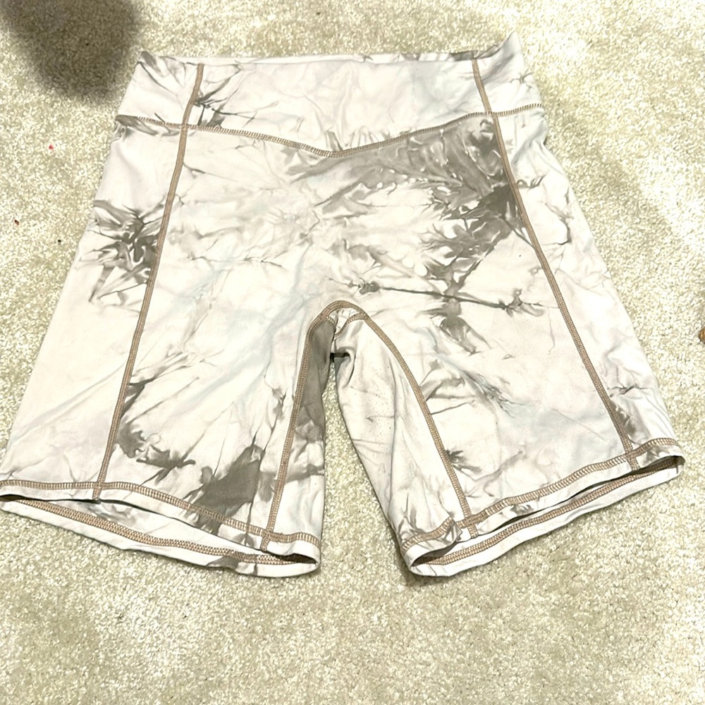 Balance Athletica Biker Shorts Sz L